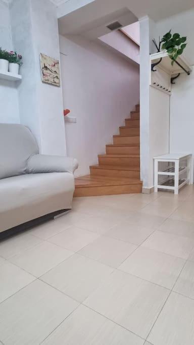 Duplex En Casco Historico A 7 Min De La Playa